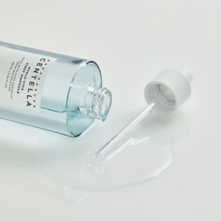 SKIN1004 - Madagascar Centella HYALU-CICA First Ampoule - 50ml - Wielozadaniowa Ampułka Nawilżająca z Wyciągiem z Wąkroty Azjatyckiej